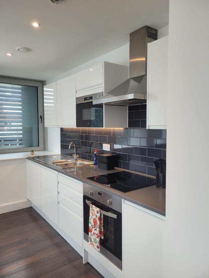 2Br Chic London Sleep 9 Bp7 Apartment Bagian luar foto